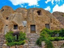 هتل لاله کندوان تبریز، سومین هتل صخره ای جهان