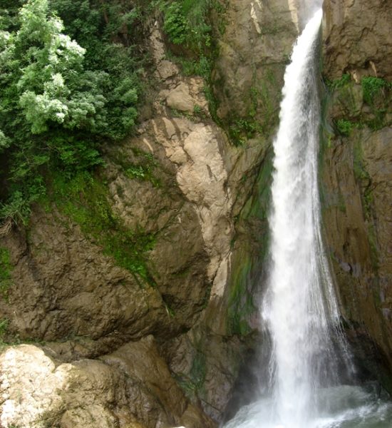 آبشار شلماش ، از پرخروش ترین آبشارها ایران