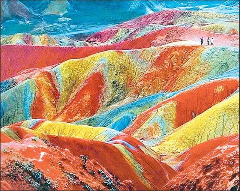 کوه های آلاداغ لار زنجان ، جلوه ویژه از رنگین کمان
