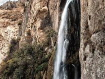 آبشار شاهاندشت ، آبشاری مرتفع در دل هراز