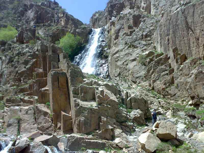 آبشار عیش آباد مرند
