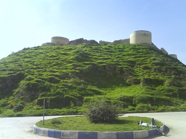 قلعه تل شهری تاریخی در استان خوزستان