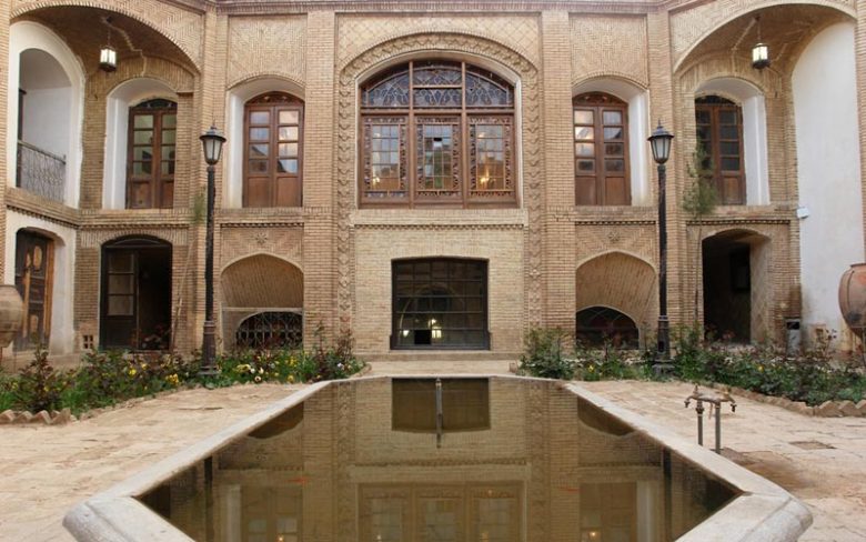 خانه تاریخی و موزه لطفعلیان ملایر