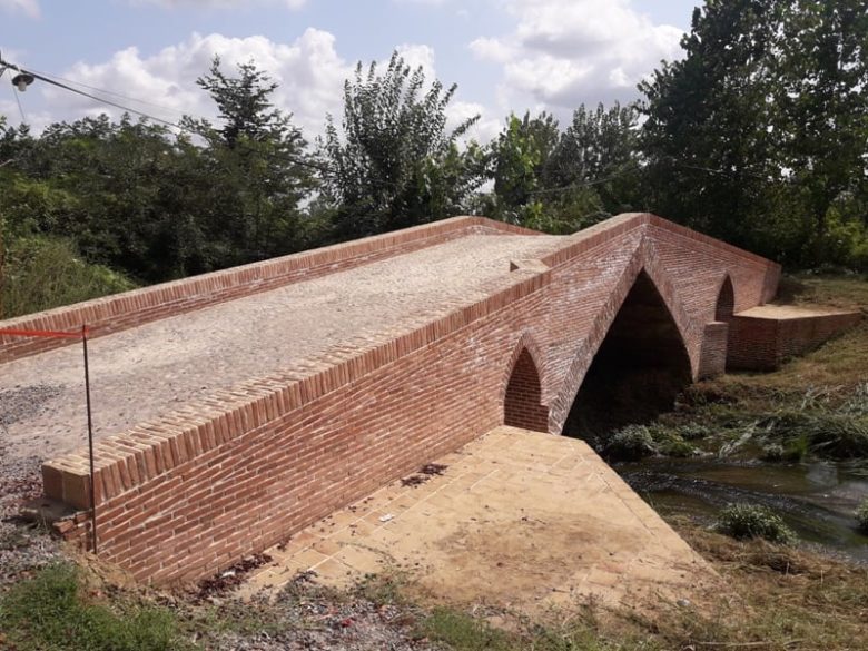 پل تاریخی گوراب‌ تولم