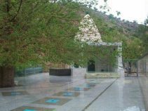 زیارتگاه ارزشمند مقبره‌ بابا یادگار