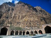 کاروانسرای بیستون (شاه عباسی)