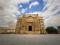 گنبد علویان ، نمونه ای بی نظیر از معماری دوره ی اسلامی