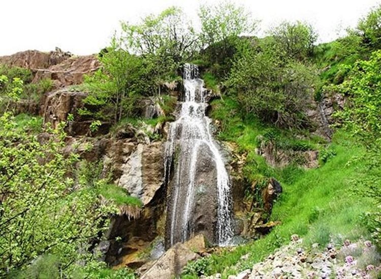 آبشار هریجان ، از زیباترین آبشارهای رشته‌کوه البرز