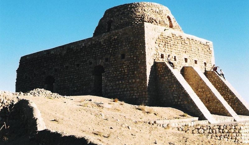 آتشکده اسپاخو یکی از کهن‌ ترین سازه‌های پابرجای باستانی