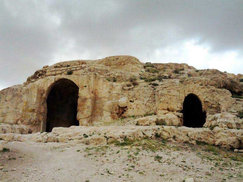 آشنایی با آتشکده‌ی آذرخش (مسجد سنگی داراب)