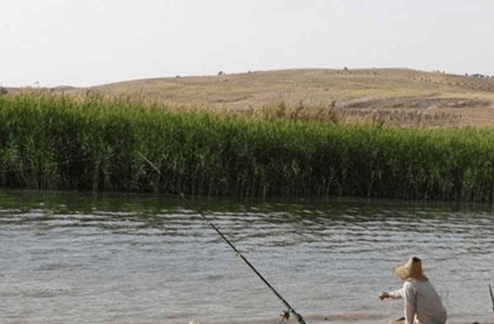 دریاچه برم شور ماهور از جاذبه های طبیعی فارس