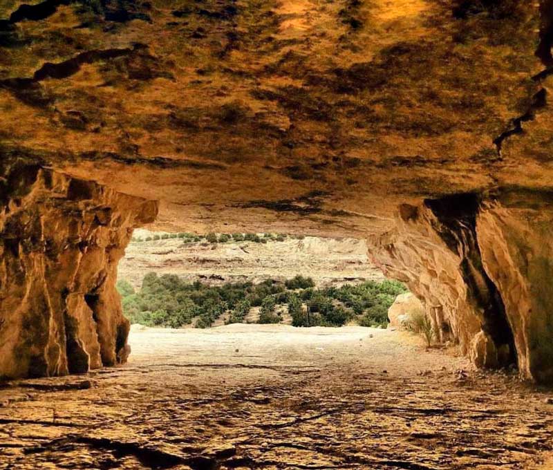 غار سنگ تراشان یکی از زیباترین جاذبه‌های طبیعی