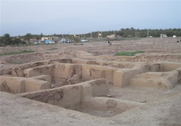 محوطه باستان‌شناسی روستای کنارصندل