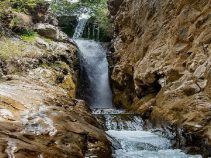 آبشار بنگان ، از جاذبه های جذاب و دیدنی استان کرمان