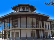 آشنایی با عمارت کلاه فرنگی ، یکی از جاذبه های بندرعباس