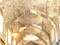 بازار قیصریه لار یکی از آثار مهم معماری ، تجاری و تاریخی فارس