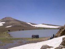 جاذبه گردشگری کوه و دریاچه برم فیروز