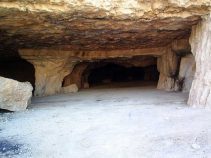 غار سنگ تراشان یکی از زیباترین جاذبه‌های طبیعی