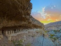 قبرستان هفتاد ملا ، قبرستانی عجیب با مقبره‌های خاص
