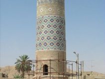 مناره کاشی شیخ دانیال یکی از زیباترین بناهای تاریخی