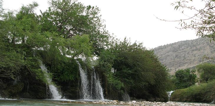 جاذبه گردشگری و طبیعی آبشارهای آرپناه لالی