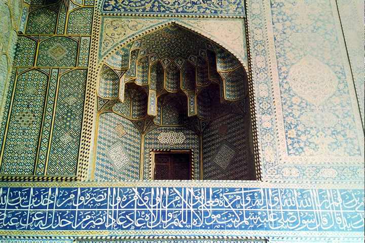 مدرسه‌ چهار باغ ، بنایی باشکوه و دیدنی در قلب اصفهان
