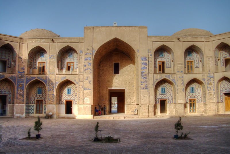 مدرسه غیاثیه خرگرد از زیباترین مدارس تاریخی ایران