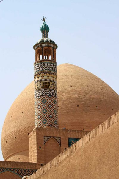 مسجد آقا بزرگ یکی از باشکوه ترین مساجد دوره قاجار