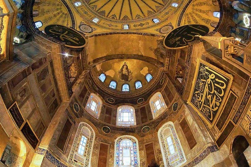 مسجد ایاصوفیه، نگاره ای در جهان اسلام در قلب استانبول