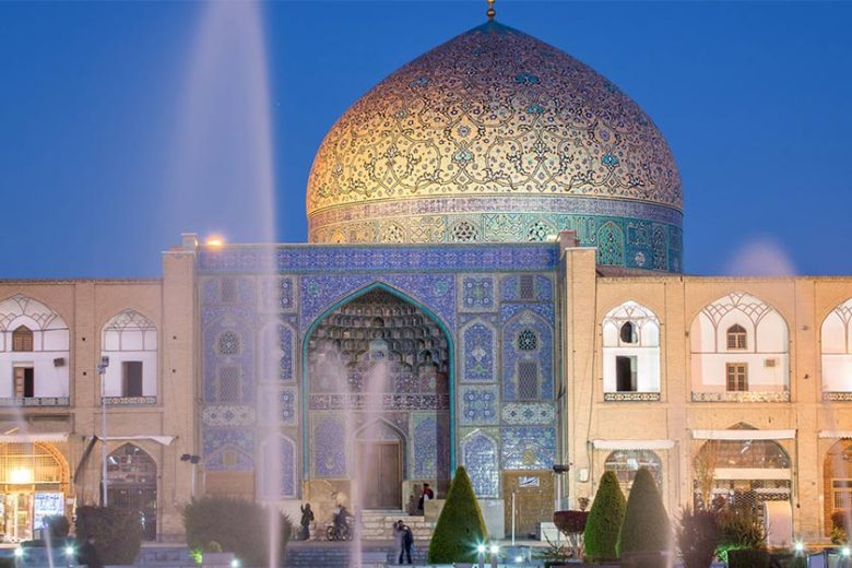 مسجد شیخ لطف الله یکی از بهترین آثار معماری اسلامی ایرانی