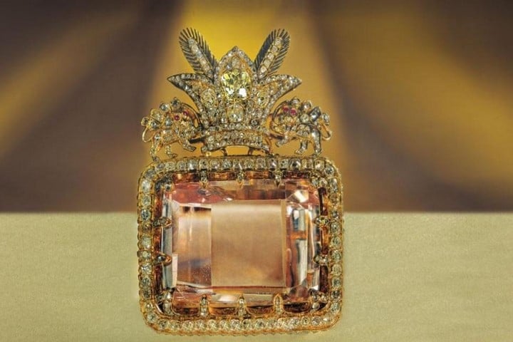 موزه جواهرات گنجینه ای ارزشمند از تاریخ ایران