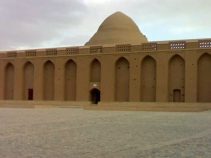 آشنایی با یخچال تاریخی میبد