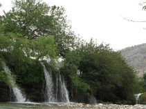 جاذبه گردشگری و طبیعی آبشارهای آرپناه لالی