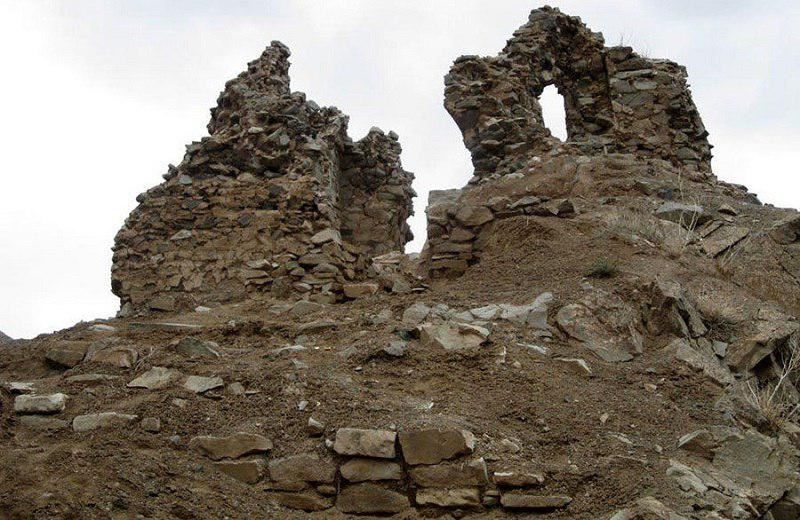 آتشکده آذر برزین مهر ، آتشکده ای از دوره قبل از اسلام