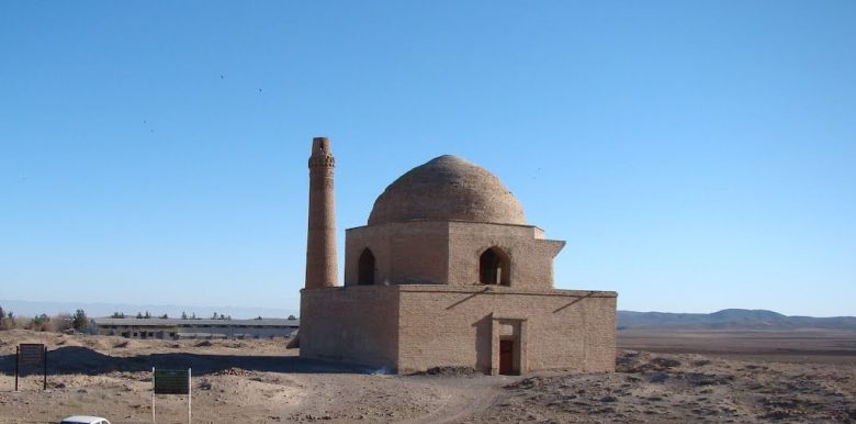 مقبره ارسلان جاذب و میل ایاز قدیمی ترین بناهای تاریخی خراسان