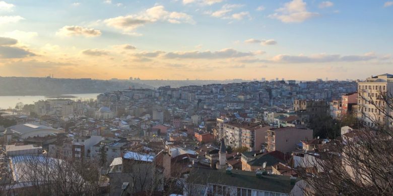 ۱۳ کاری که می‌توان در شب‌های استانبول انجام داد