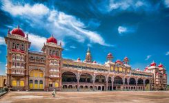 قصر میسور یکی از مشهورترین و زیباترین قصرهای هند