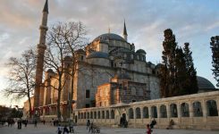 معرفی مسجد فاتح استانبول