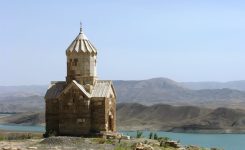 کلیسای مریم مقدس ماکو یکی از دیدنی ترین بناهای تاریخی ایران