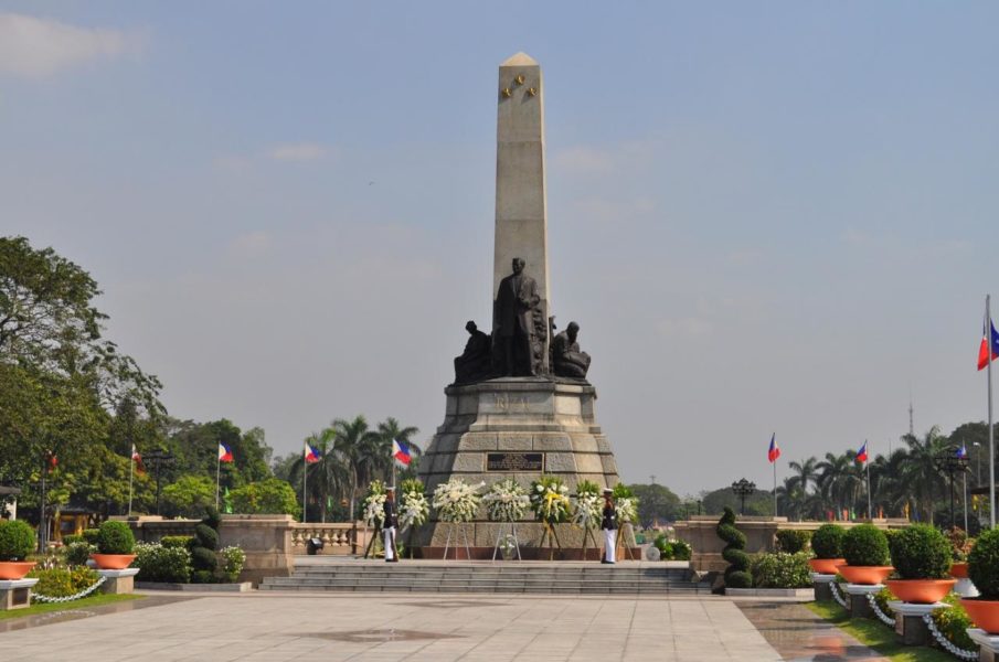نتیجه تصویری برای پارک قهرمان ملی فیلیپین