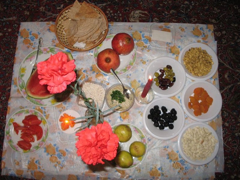 شب یلدا ، میلاد اکبر یا میلاد خورشید | آداب و رسوم و فرهنگ ایران کهن