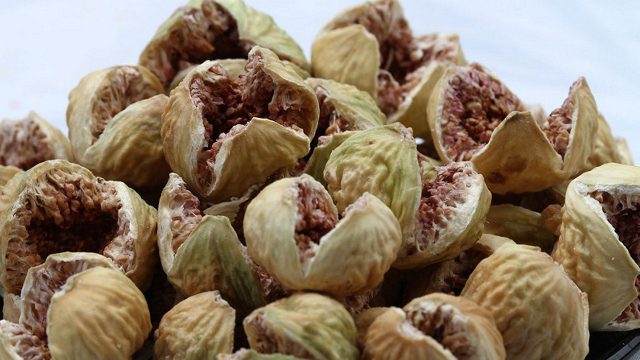 بهترین سوغات استان فارس از گلاب میمند تا نان یوخه شیراز