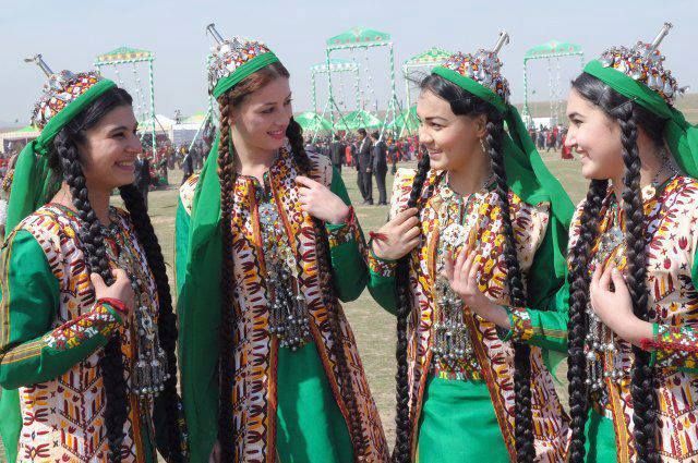لباس بومی و سنتی مردم استان گلستان، رسوم زیبا پوشاک در شهرهای گلستان