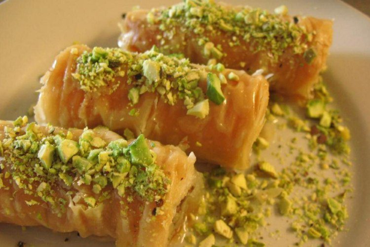 ۱۴ مورد از بهترین سوغات آذربایجان شرقی