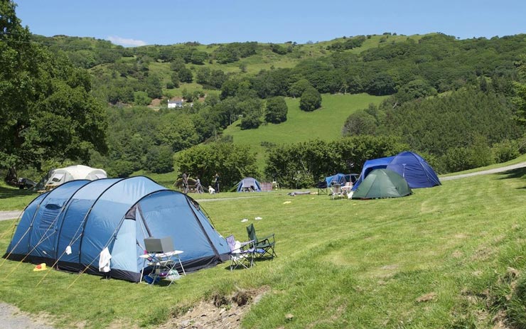 معرفی بهترین اردوگاه های بریتانیا در دل طبیعت و کوهستان