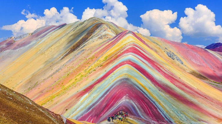کوه های رنگین کمان پرو 