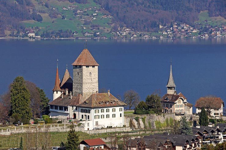 ۱۰ مورد از بهترین قلعه های کشور سوئیس