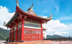 معبد بهشت و جهنم از معابد معروف چینی ها در مالزی