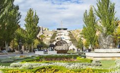 کاسکاد ایروان در ارمنستان معروف به هزارپله پارک تامانیان