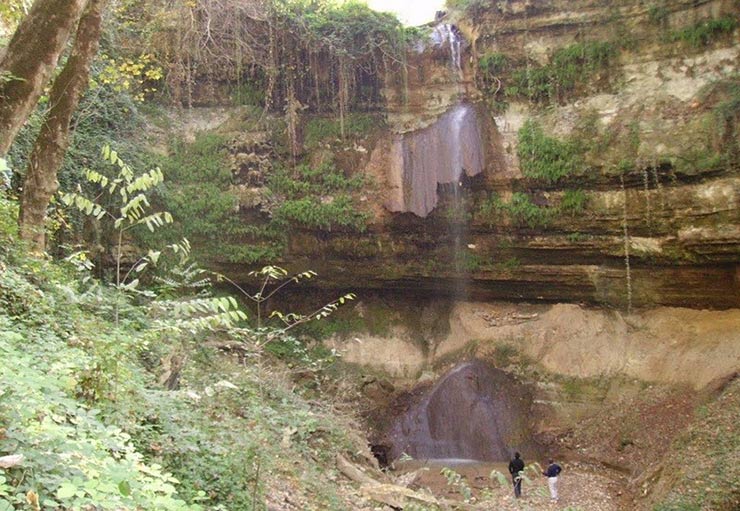 آبشار سه کیله از زیبایی های شهرستان نکا